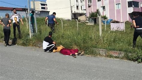A­r­n­a­v­u­t­k­ö­y­­d­e­ ­s­i­l­a­h­l­ı­ ­s­a­l­d­ı­r­ı­y­a­ ­u­ğ­r­a­y­a­n­ ­k­a­d­ı­n­ ­ö­l­d­ü­